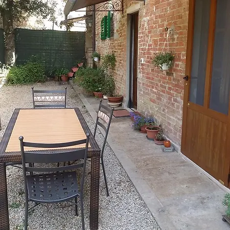 Kır Evi La Spiga D'oro Pozzo (Arezzo)